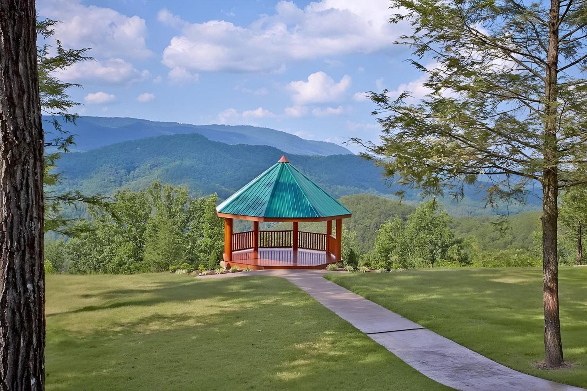Cabin In A Gated Resort With Seasonal Resort Pool Pigeon Forge Eksteriør billede