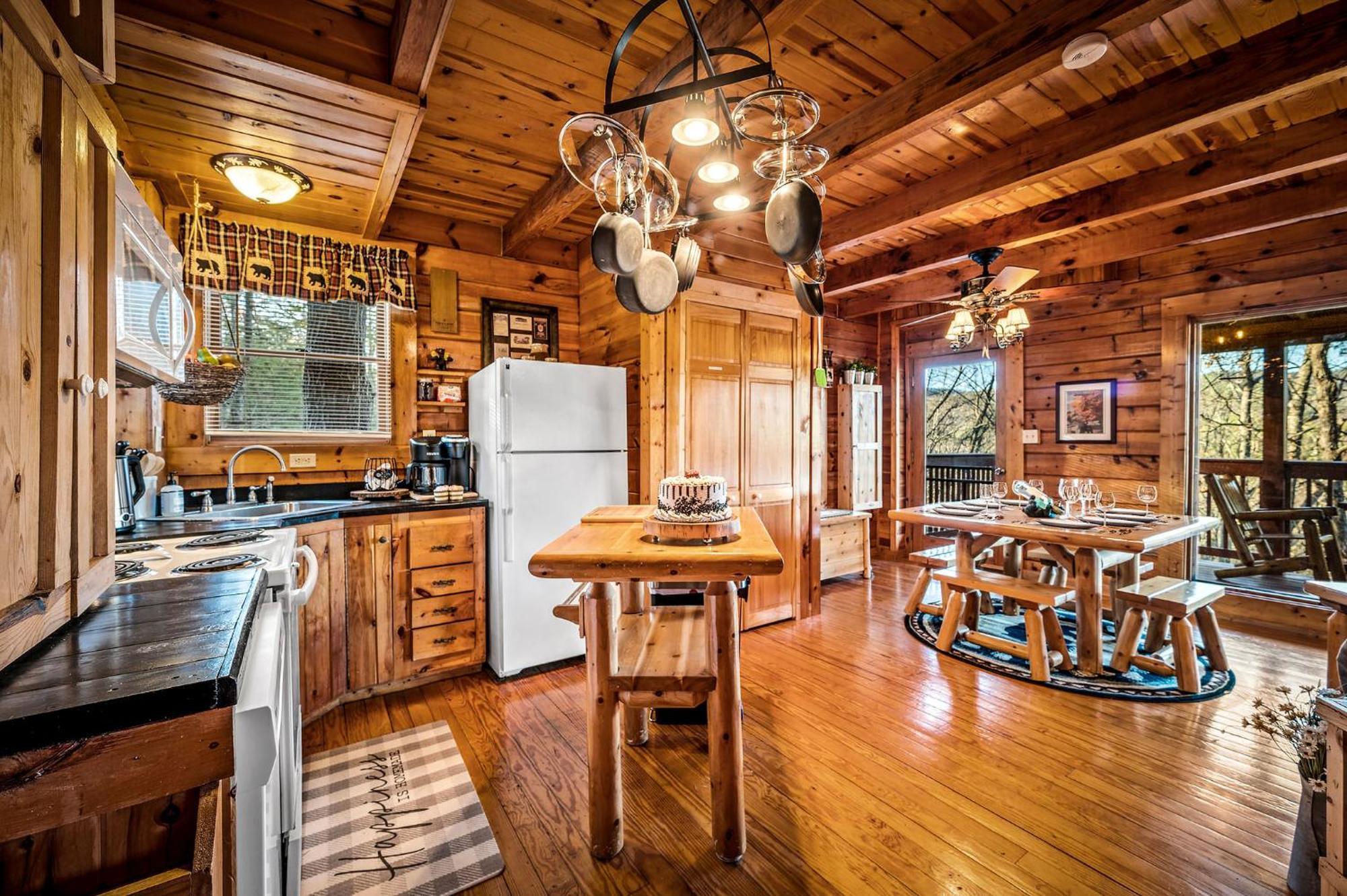 Cabin In A Gated Resort With Seasonal Resort Pool Pigeon Forge Eksteriør billede